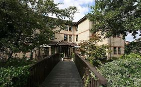 Riverside Hotel